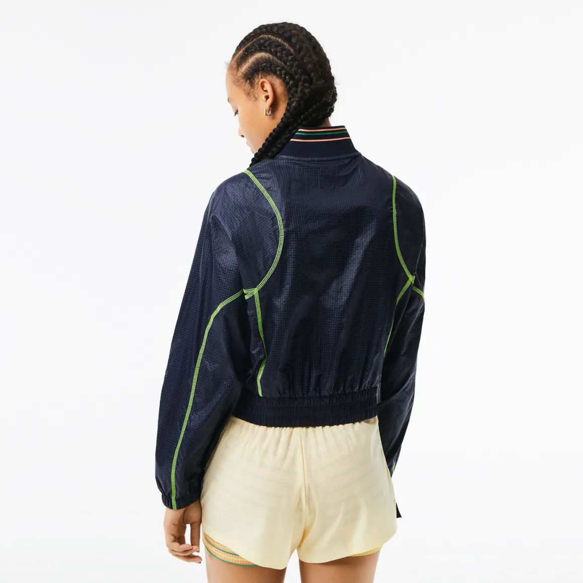 coupevent_femme_performance_lacoste_x_rolandgarros__marine_et_jaune_2.webp Roland-Garros Vestes-Coupe-vent femme performance Lacoste x - Marine et jaune