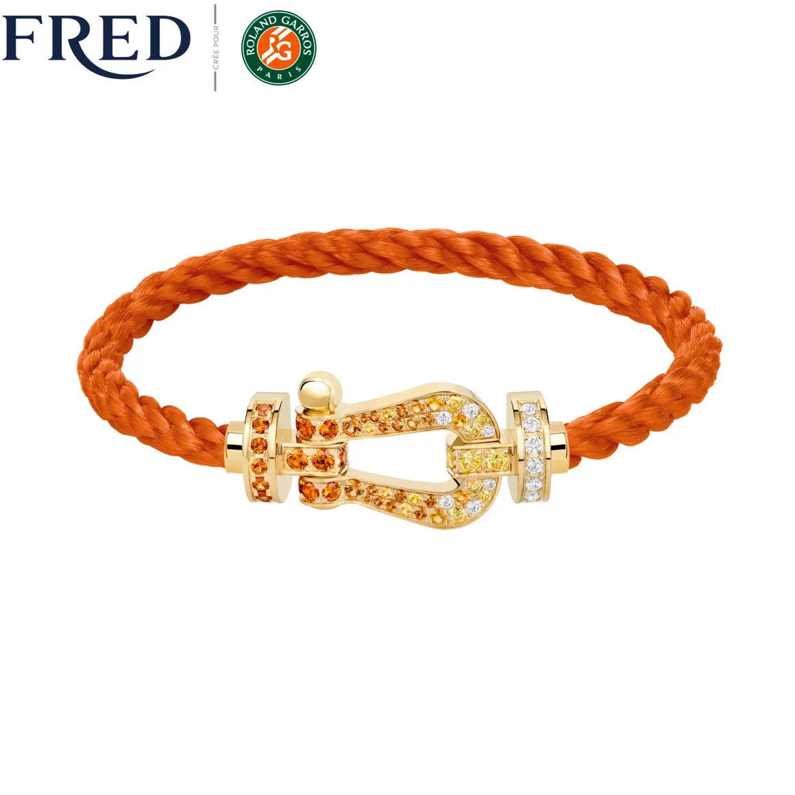 manille_force__fred_pour_rolandgarros__grand_modle_or_jaune_e_pav_diamants_et_pierres_de_couleurs_8.webp Roland-Garros Bracelets | Bracelets-Manille Force 10 Fred pour - Grand modèle or jaune 750/1000e pavé diamants et pierres de couleurs
