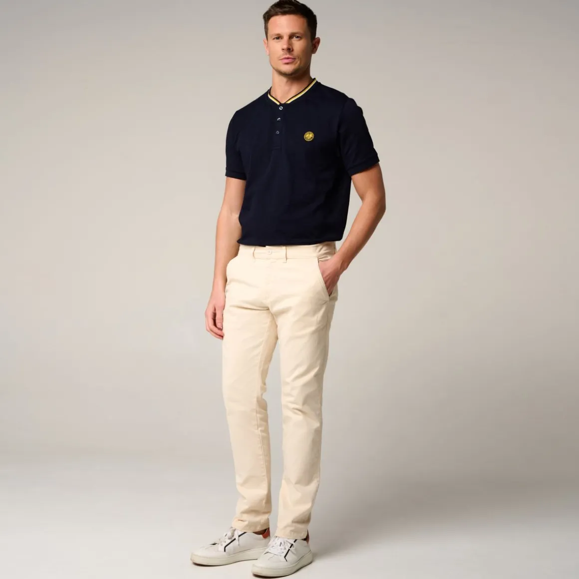 pantalon_heritage_homme_rolandgarros__ecru_2.webp Roland-Garros Pantalons & Shorts-Pantalon Heritage homme - Ecru