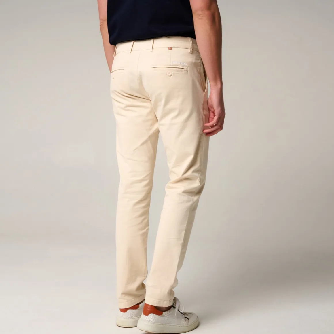pantalon_heritage_homme_rolandgarros__ecru_3.webp Roland-Garros Pantalons & Shorts-Pantalon Heritage homme - Ecru
