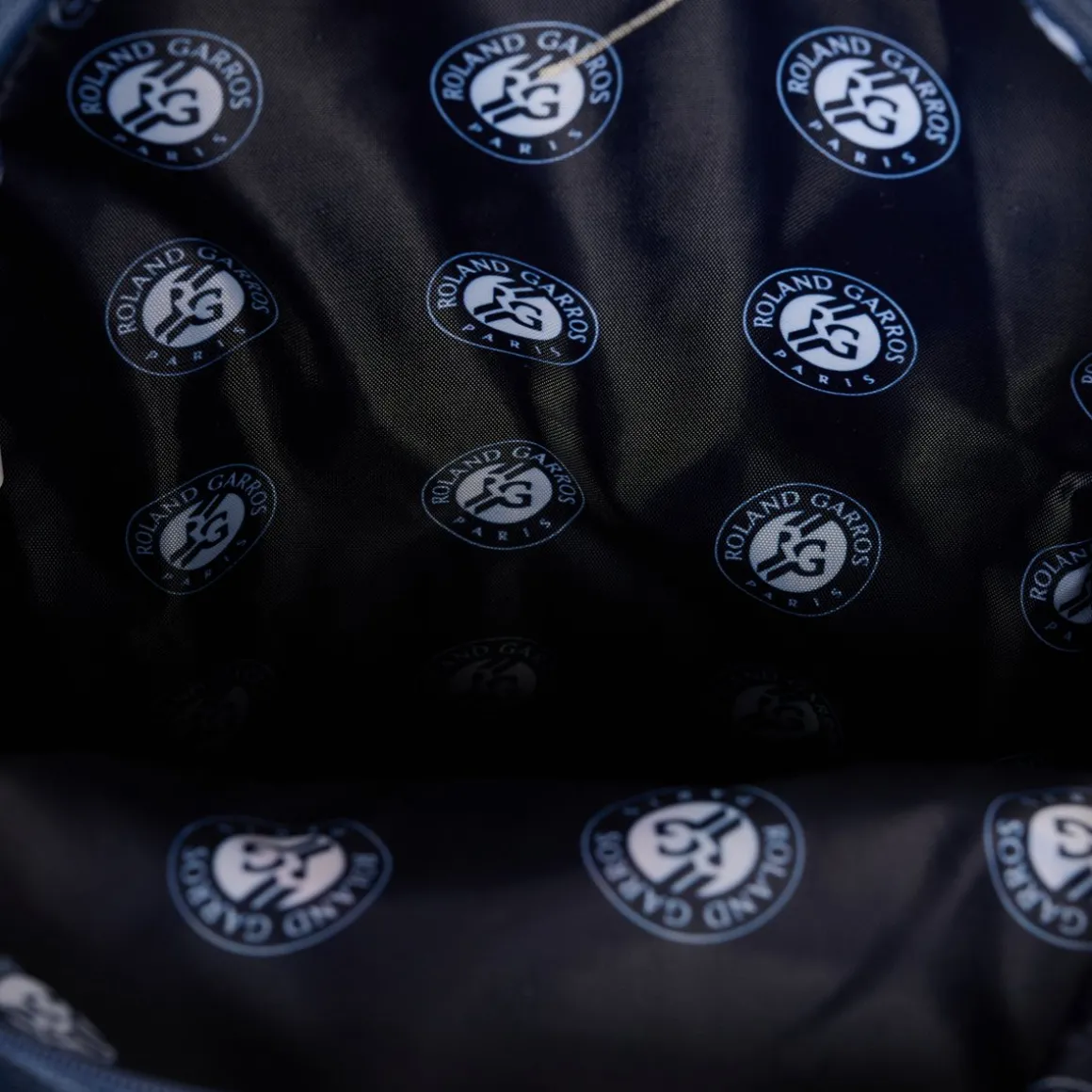 sac__dos_enfant_rolandgarros__marine_2.webp Roland-Garros Sacs De Sport | Sacs-Sac à dos enfant - Marine