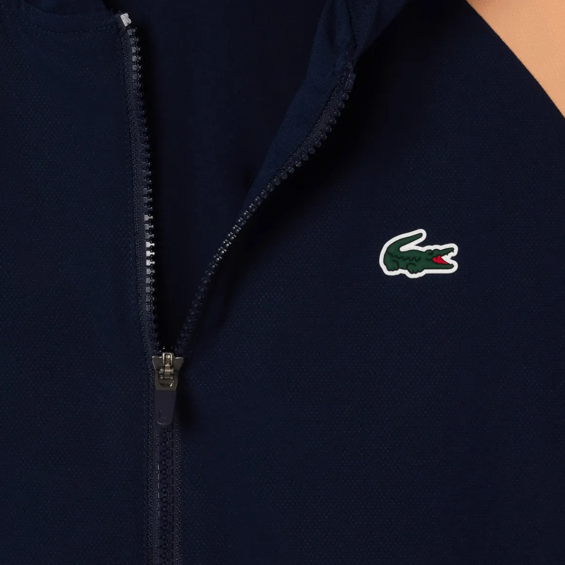 sweat_zipp_ramasseur_unisexe_lacoste_x_rolandgarros__marine_et_terre_battue_6.webp Roland-Garros Tenues De Ramasseurs De Balles | Pulls & Sweats-Sweat zippé Ramasseur unisexe Lacoste x - Marine et Terre Battue