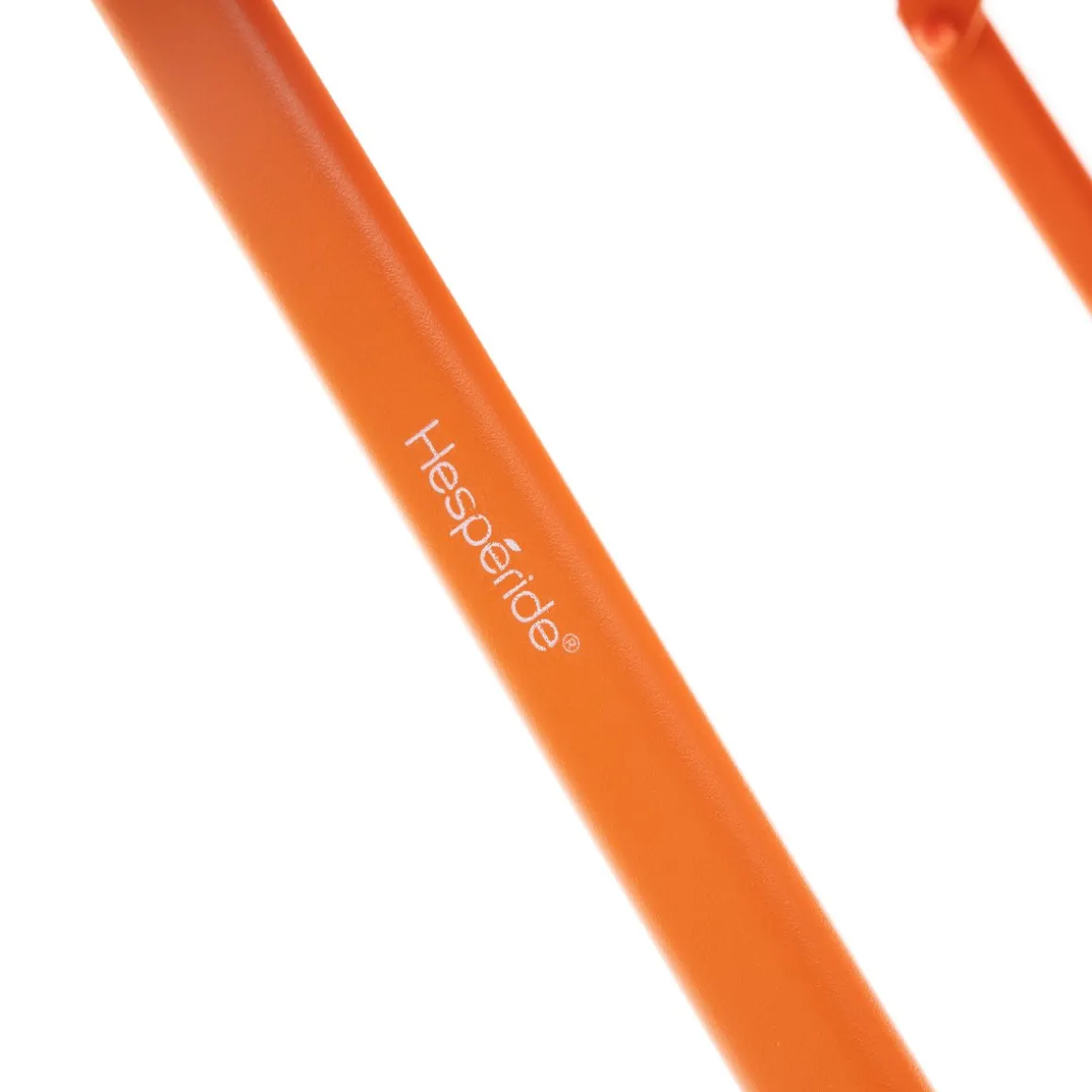 table_hespride_pour_rolandgarros__terrebattue_3.webp Roland-Garros Mobilier-Table Hespéride pour - Terre-battue