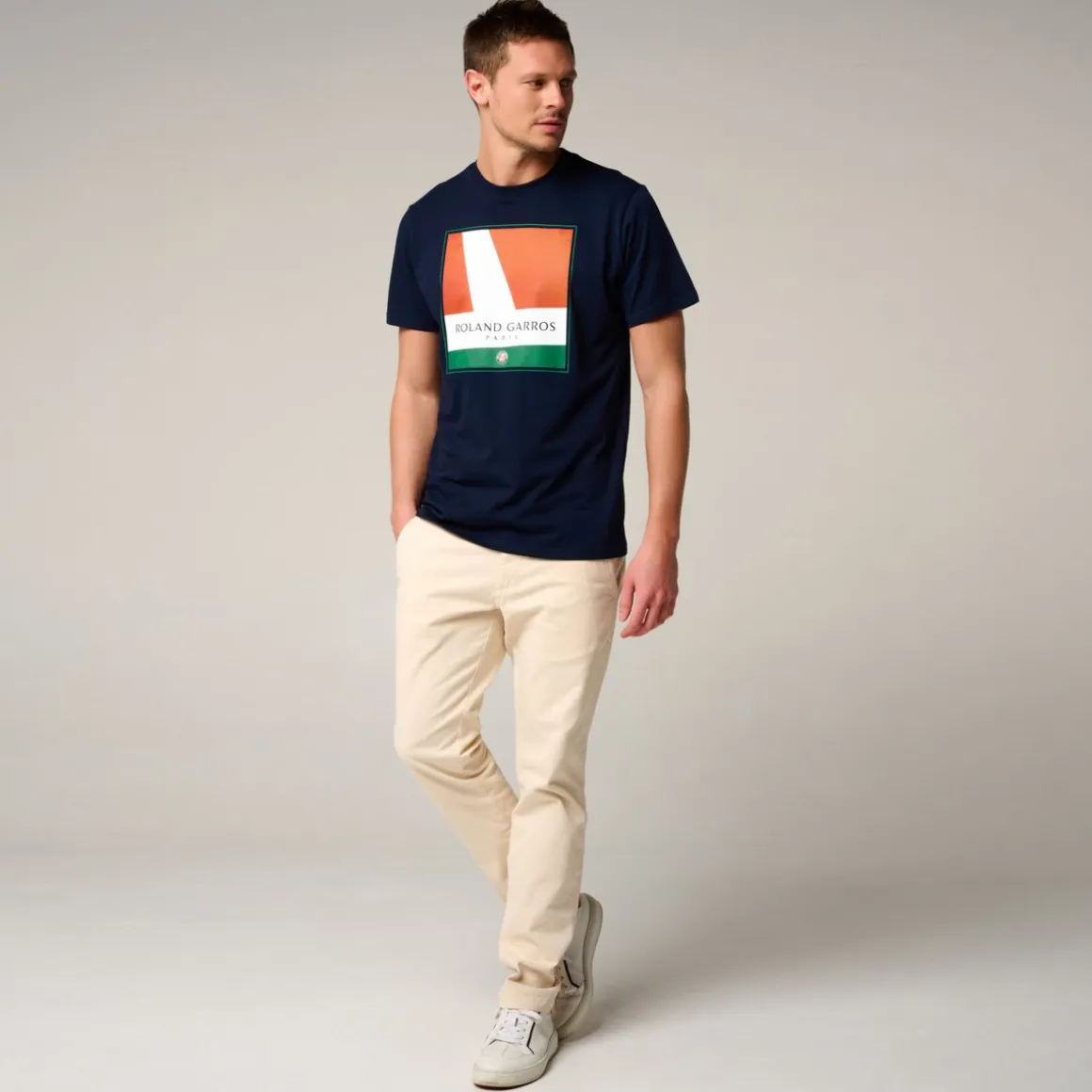 tshirt_court_ligne_homme_rolandgarros__marine_2.webp Roland-Garros T-shirts-T-Shirt Court ligne homme - Marine