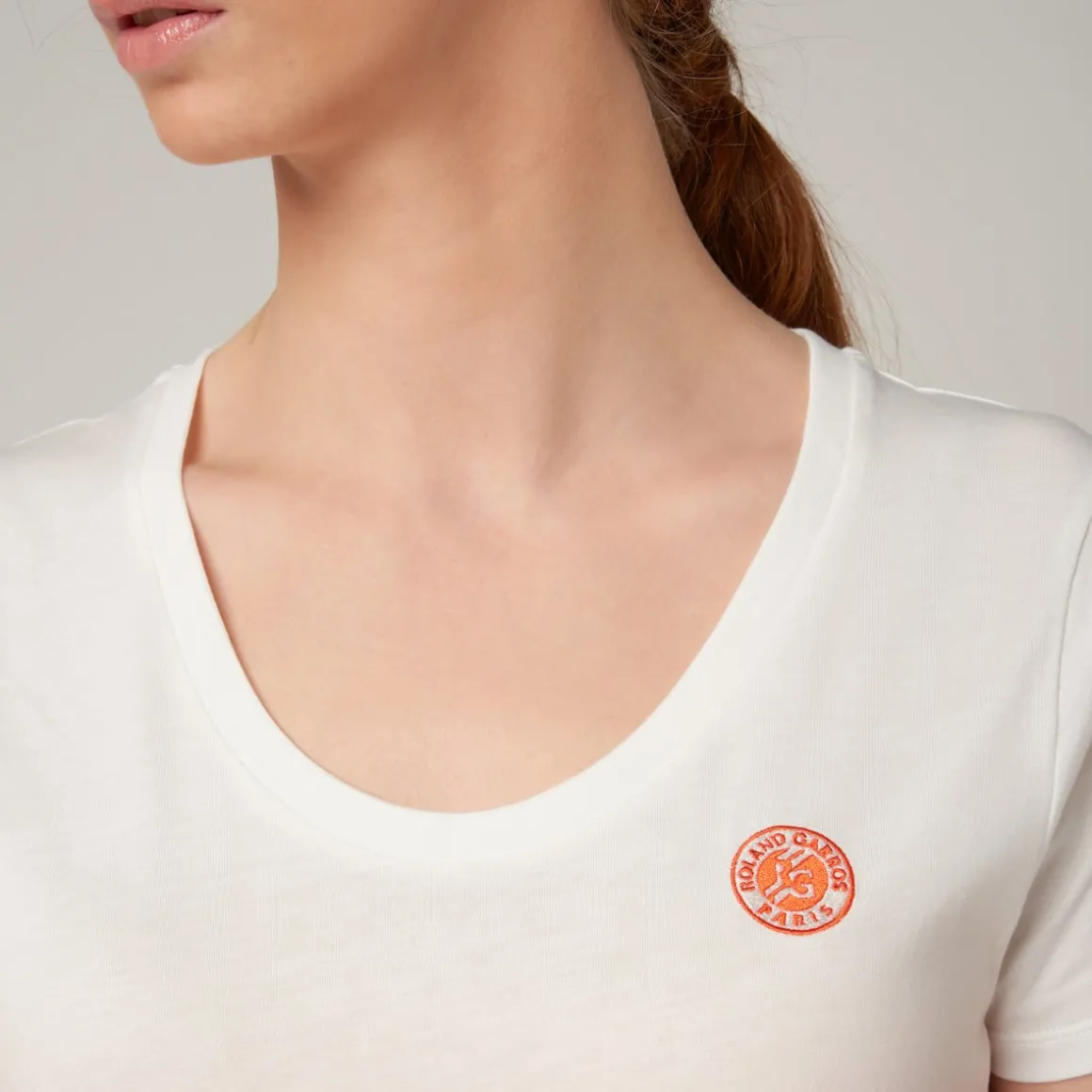 tshirt_ecru_femme_tie_and_dye_rolandgarros__terre_battue_5.webp Roland-Garros T Shirts & Débardeurs-T-shirt ecru femme tie and dye - terre battue