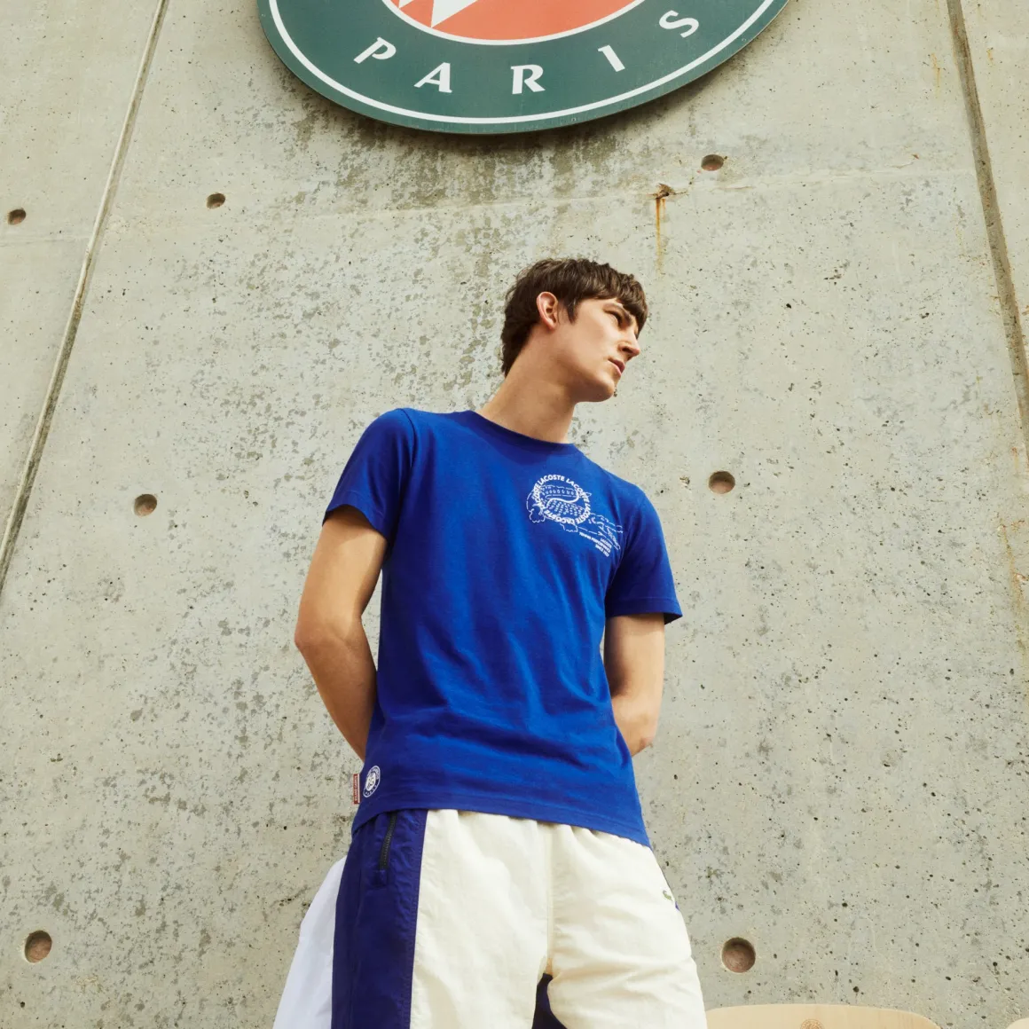tshirt_homme_lacoste_pour_rolandgarros__bleu_2.webp Roland-Garros T-shirts-T-shirt homme Lacoste pour - Bleu