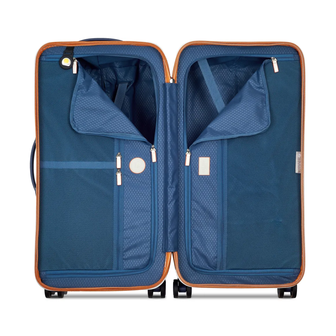 valise_soute_trunk_cm_delsey_x_rolandgarros__marine_4.webp Roland-Garros Bagageries-Valise Soute Trunk (80cm) Delsey x - Marine